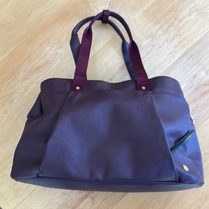Lululemon gym bag, burgundy